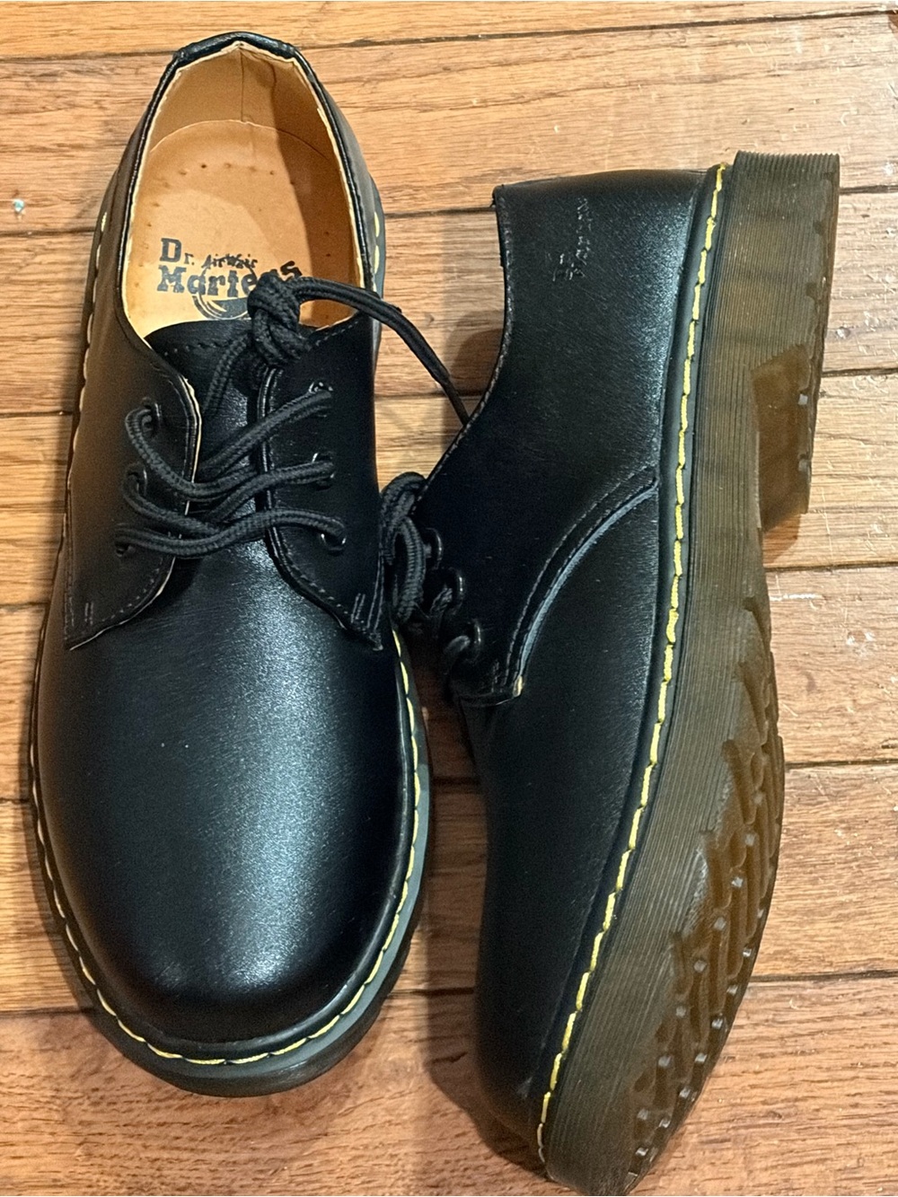 Dr. Martens Black Leather 3-Eye Lace-Up Shoes with Yellow Stitching 9 unisex